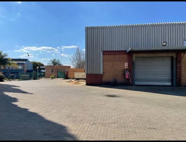 INDUSTRIAL PROPERTY TO RENT IN HENNOPSPARK
